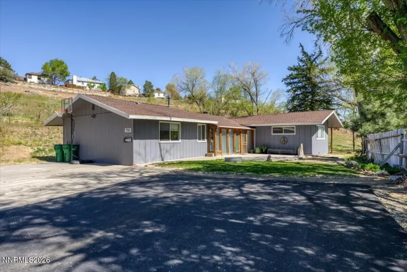 700 Twin Lakes, Reno, Nevada 89523, 5 Bedrooms Bedrooms, ,3 BathroomsBathrooms,Residential Income,Residential,Twin Lakes,260005344