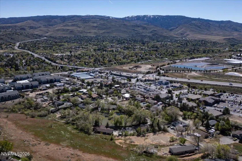700 Twin Lakes, Reno, Nevada 89523, 5 Bedrooms Bedrooms, ,3 BathroomsBathrooms,Residential Income,Residential,Twin Lakes,260005344