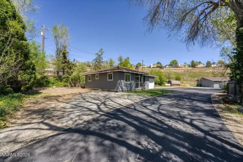 700 Twin Lakes, Reno, Nevada 89523, 5 Bedrooms Bedrooms, ,3 BathroomsBathrooms,Residential Income,Residential,Twin Lakes,260005344