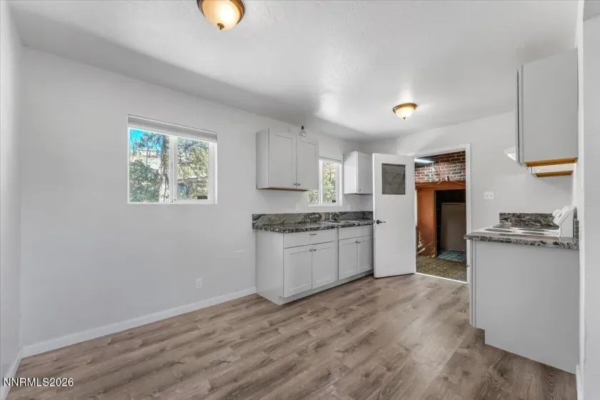 700 Twin Lakes, Reno, Nevada 89523, 5 Bedrooms Bedrooms, ,3 BathroomsBathrooms,Residential Income,Residential,Twin Lakes,260005344