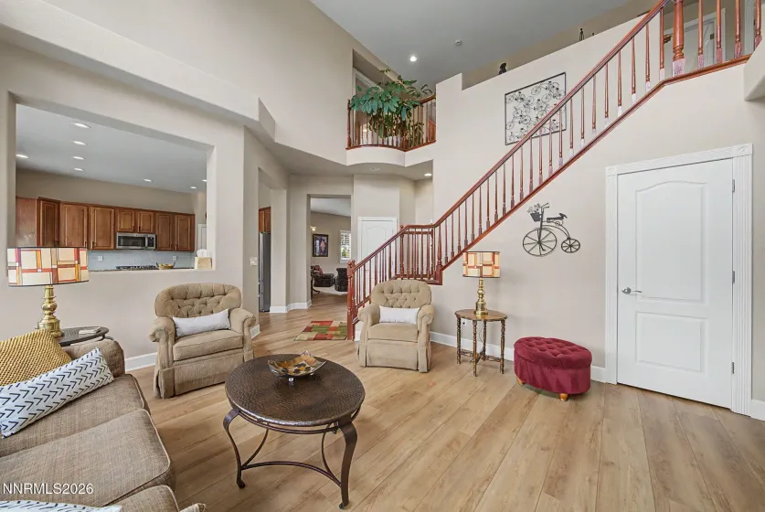 2726 Decoy, Sparks, Nevada 89436, 5 Bedrooms Bedrooms, ,3 BathroomsBathrooms,Residential,Residential,Decoy,260005347