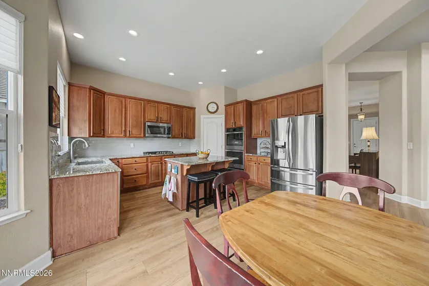 2726 Decoy, Sparks, Nevada 89436, 5 Bedrooms Bedrooms, ,3 BathroomsBathrooms,Residential,Residential,Decoy,260005347