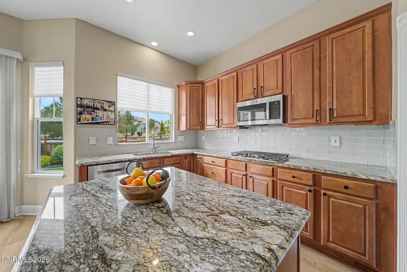 2726 Decoy, Sparks, Nevada 89436, 5 Bedrooms Bedrooms, ,3 BathroomsBathrooms,Residential,Residential,Decoy,260005347