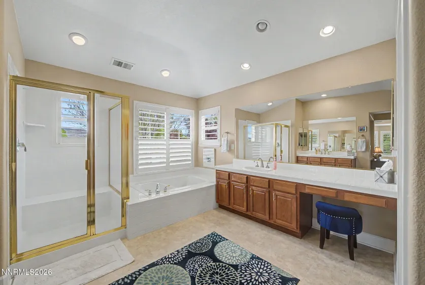 2726 Decoy, Sparks, Nevada 89436, 5 Bedrooms Bedrooms, ,3 BathroomsBathrooms,Residential,Residential,Decoy,260005347