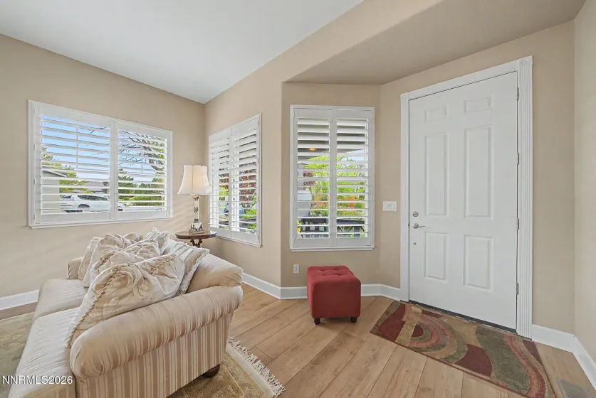 2726 Decoy, Sparks, Nevada 89436, 5 Bedrooms Bedrooms, ,3 BathroomsBathrooms,Residential,Residential,Decoy,260005347