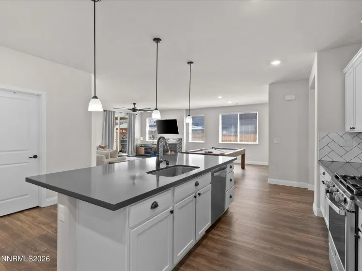 2102 Jordan Mdws, Spanish Springs, Nevada 89441, 3 Bedrooms Bedrooms, ,2 BathroomsBathrooms,Residential,Residential,Jordan Mdws,260005349