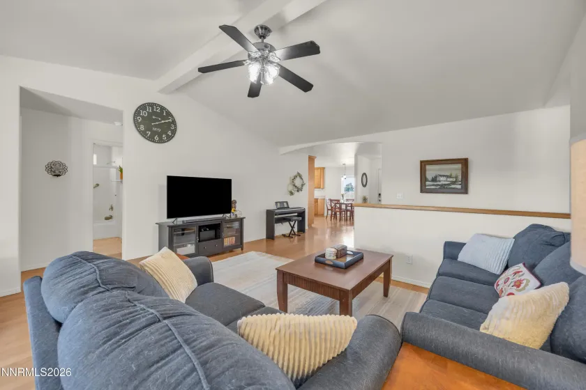 812 Augusta, Fallon, Nevada 89406, 3 Bedrooms Bedrooms, ,2 BathroomsBathrooms,Residential,Residential,Augusta,260005351