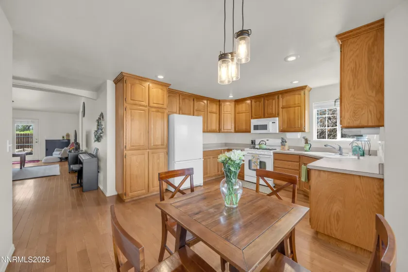 812 Augusta, Fallon, Nevada 89406, 3 Bedrooms Bedrooms, ,2 BathroomsBathrooms,Residential,Residential,Augusta,260005351