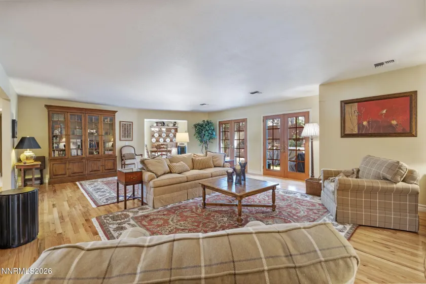 1030 La Rue, Reno, Nevada 89509, 4 Bedrooms Bedrooms, ,3 BathroomsBathrooms,Residential,Residential,La Rue,260002645