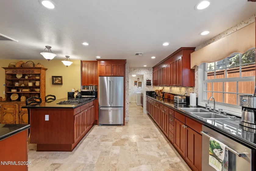 1030 La Rue, Reno, Nevada 89509, 4 Bedrooms Bedrooms, ,3 BathroomsBathrooms,Residential,Residential,La Rue,260002645