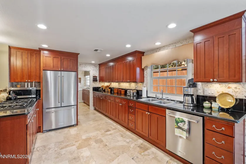 1030 La Rue, Reno, Nevada 89509, 4 Bedrooms Bedrooms, ,3 BathroomsBathrooms,Residential,Residential,La Rue,260002645