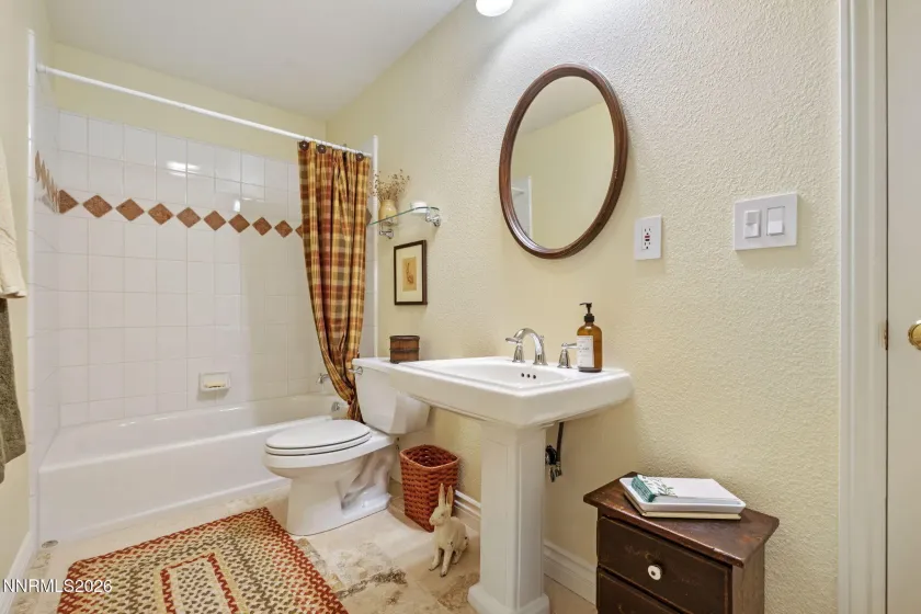 1030 La Rue, Reno, Nevada 89509, 4 Bedrooms Bedrooms, ,3 BathroomsBathrooms,Residential,Residential,La Rue,260002645