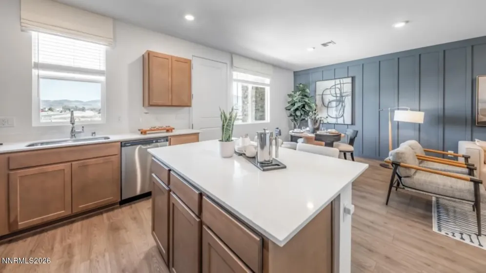 1016 Middle Gate, Carson City, Nevada 89701, 3 Bedrooms Bedrooms, ,3 BathroomsBathrooms,Residential,Residential,Middle Gate,260005357