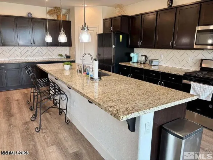 2269 Millville, Sparks, Nevada 89441, 4 Bedrooms Bedrooms, ,3 BathroomsBathrooms,Residential,Residential,Millville,260005367