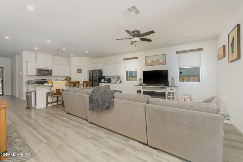8132 Dornoch, Reno, Nevada 89523, 3 Bedrooms Bedrooms, ,2 BathroomsBathrooms,Residential,Residential,Dornoch,260005370