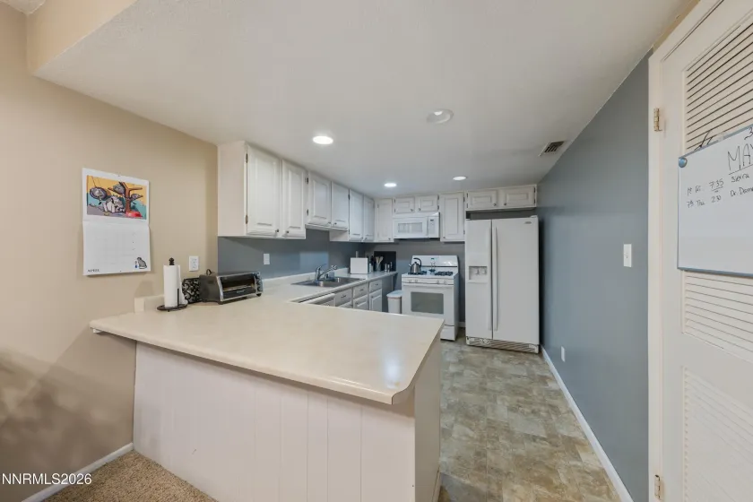 2300 Dickerson, Reno, Nevada 89503, 2 Bedrooms Bedrooms, ,2 BathroomsBathrooms,Residential,Residential,Dickerson,260005375