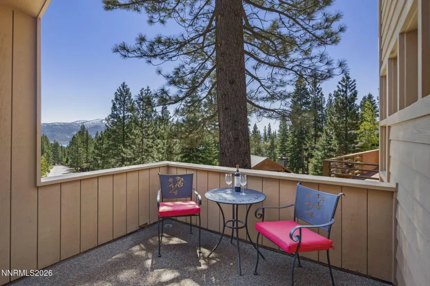 594 Tyner, Incline Village, Nevada 89451, 3 Bedrooms Bedrooms, ,3 BathroomsBathrooms,Residential,Residential,Tyner,260005373