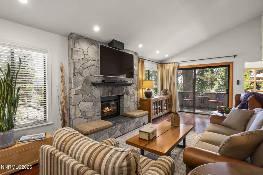 594 Tyner, Incline Village, Nevada 89451, 3 Bedrooms Bedrooms, ,3 BathroomsBathrooms,Residential,Residential,Tyner,260005373