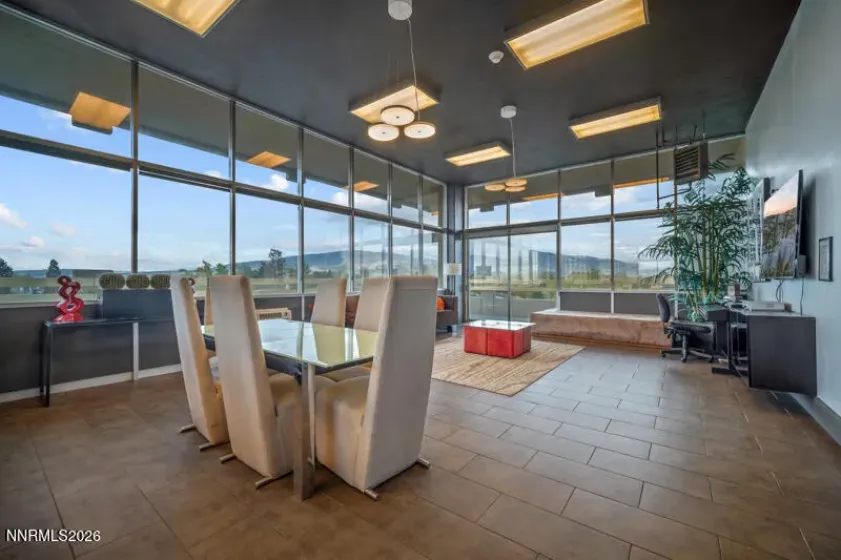 100 Arlington, Reno, Nevada 89501, ,1 BathroomBathrooms,Residential,Residential,Arlington,260005381