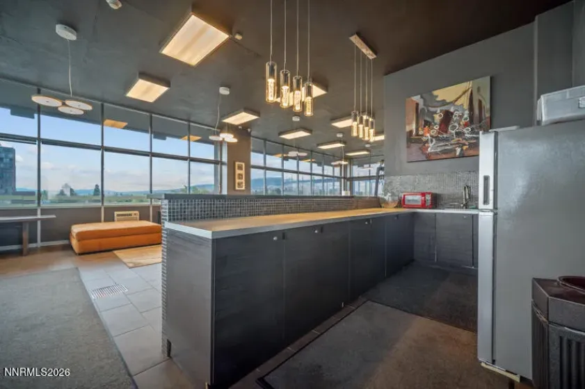100 Arlington, Reno, Nevada 89501, ,1 BathroomBathrooms,Residential,Residential,Arlington,260005381