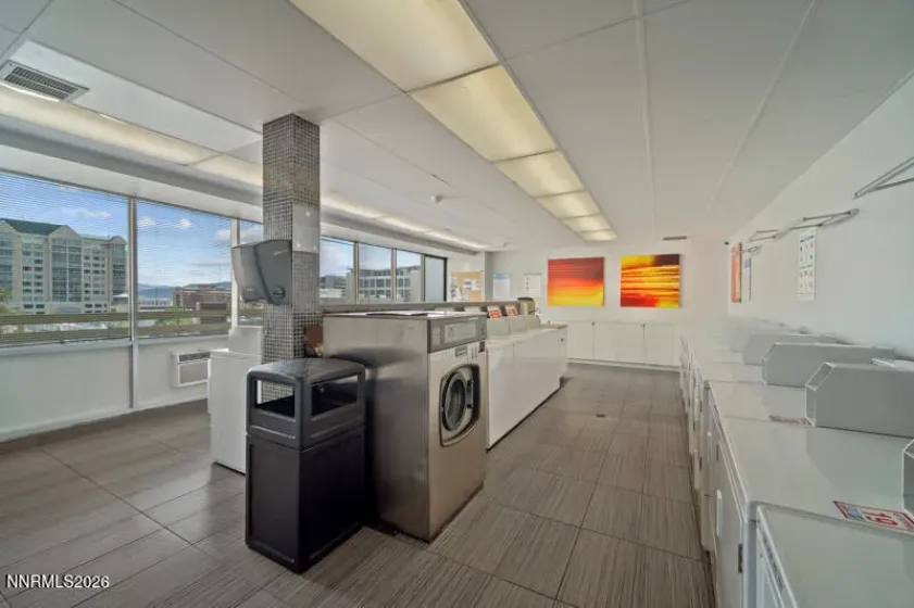 100 Arlington, Reno, Nevada 89501, ,1 BathroomBathrooms,Residential,Residential,Arlington,260005381