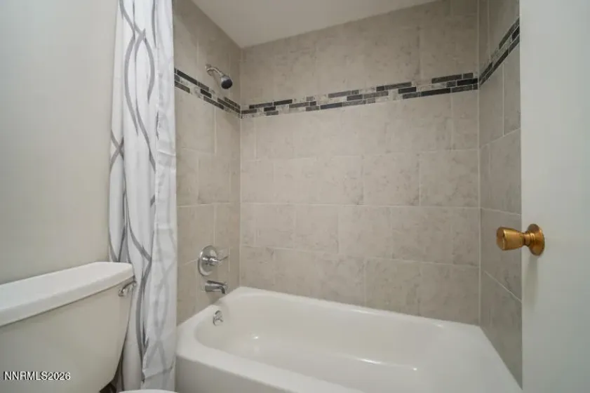100 Arlington, Reno, Nevada 89501, ,1 BathroomBathrooms,Residential,Residential,Arlington,260005381