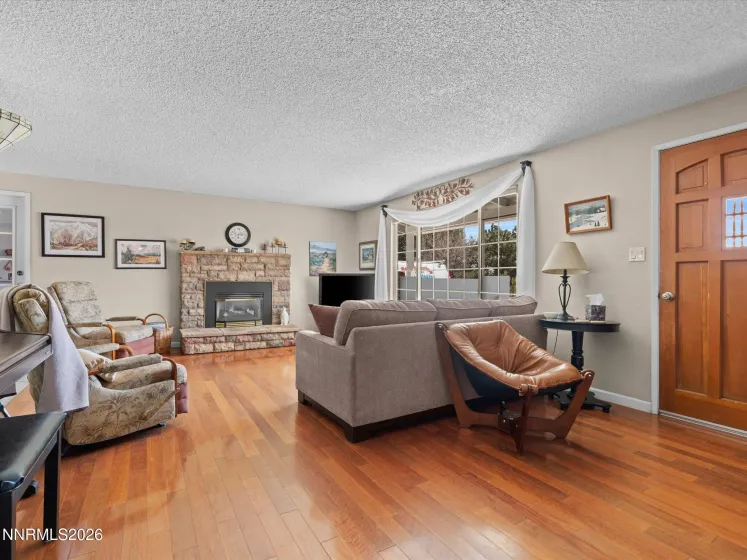 152 Paul, Carson City, Nevada 89706, 3 Bedrooms Bedrooms, ,2 BathroomsBathrooms,Residential,Residential,Paul,260005384