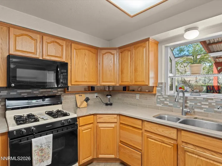 152 Paul, Carson City, Nevada 89706, 3 Bedrooms Bedrooms, ,2 BathroomsBathrooms,Residential,Residential,Paul,260005384