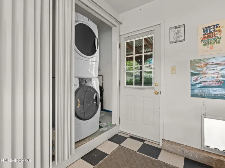 152 Paul, Carson City, Nevada 89706, 3 Bedrooms Bedrooms, ,2 BathroomsBathrooms,Residential,Residential,Paul,260005384