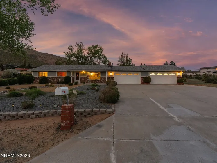152 Paul, Carson City, Nevada 89706, 3 Bedrooms Bedrooms, ,2 BathroomsBathrooms,Residential,Residential,Paul,260005384
