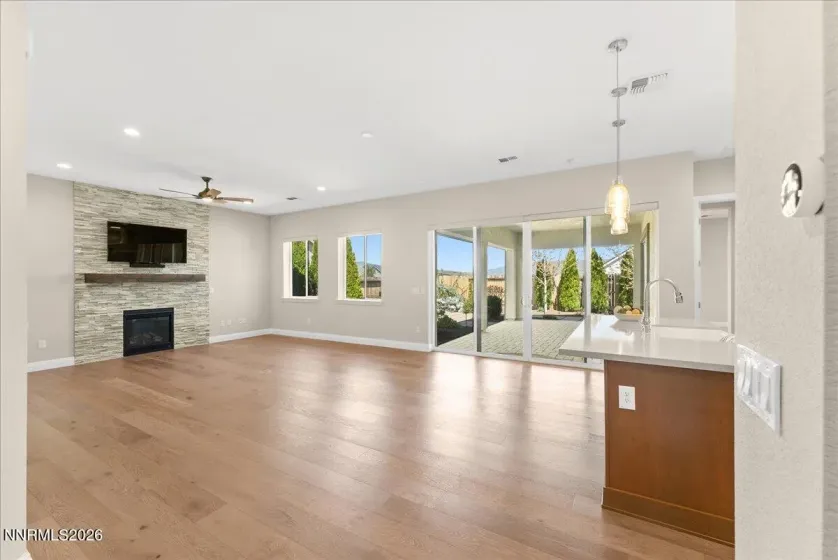 2327 Iron Square, Reno, Nevada 89521, 2 Bedrooms Bedrooms, ,2 BathroomsBathrooms,Residential,Residential,Iron Square,260005386
