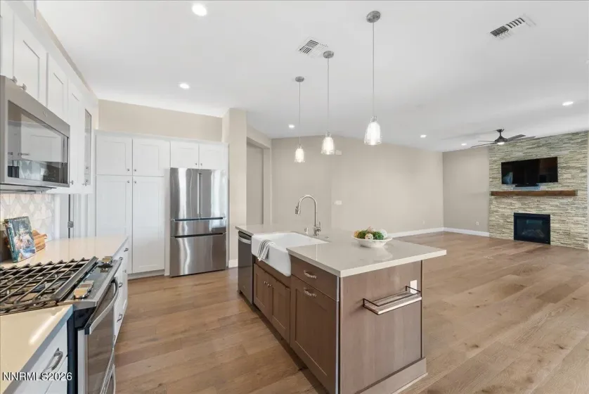2327 Iron Square, Reno, Nevada 89521, 2 Bedrooms Bedrooms, ,2 BathroomsBathrooms,Residential,Residential,Iron Square,260005386
