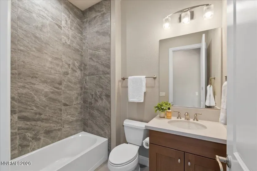 2327 Iron Square, Reno, Nevada 89521, 2 Bedrooms Bedrooms, ,2 BathroomsBathrooms,Residential,Residential,Iron Square,260005386