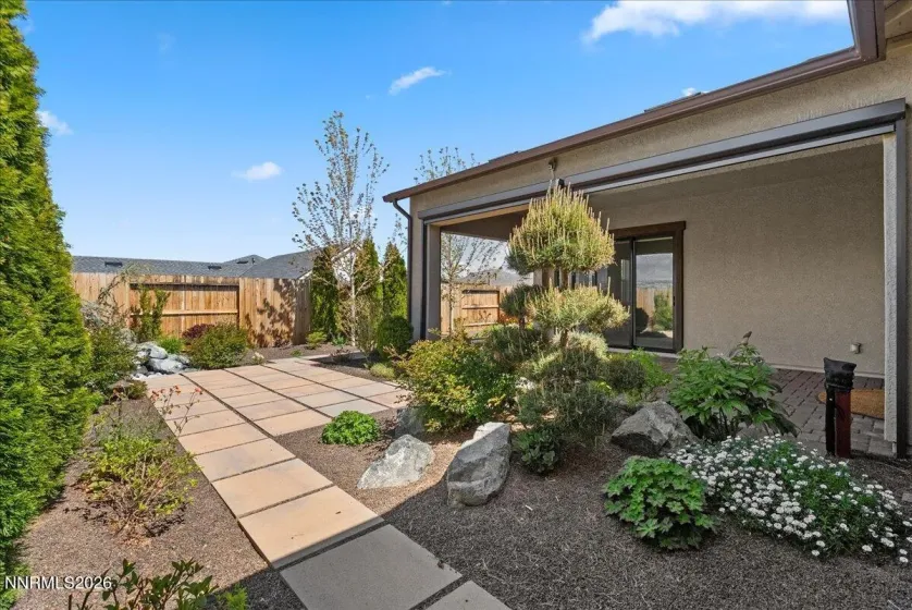 2327 Iron Square, Reno, Nevada 89521, 2 Bedrooms Bedrooms, ,2 BathroomsBathrooms,Residential,Residential,Iron Square,260005386
