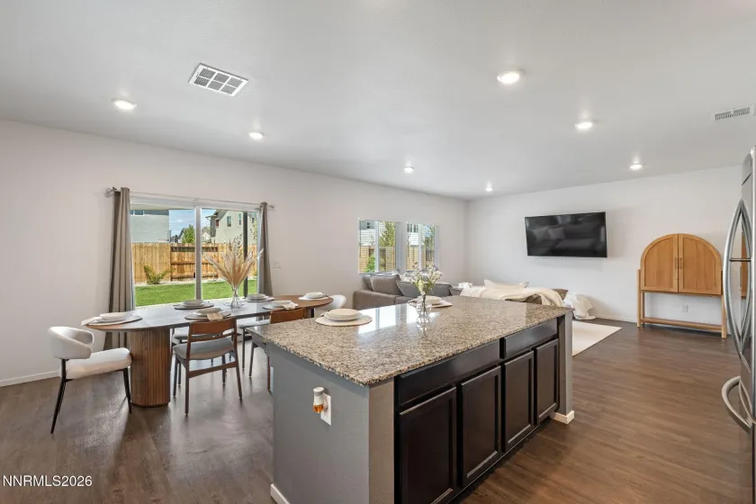 1380 Granary Park, Sparks, Nevada 89436, 4 Bedrooms Bedrooms, ,3 BathroomsBathrooms,Residential,Residential,Granary Park,260005387