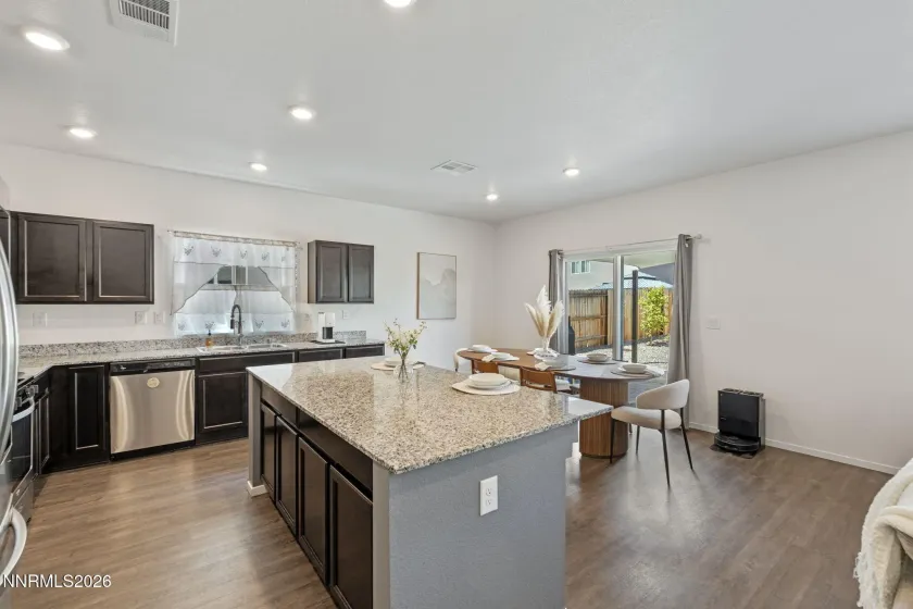 1380 Granary Park, Sparks, Nevada 89436, 4 Bedrooms Bedrooms, ,3 BathroomsBathrooms,Residential,Residential,Granary Park,260005387