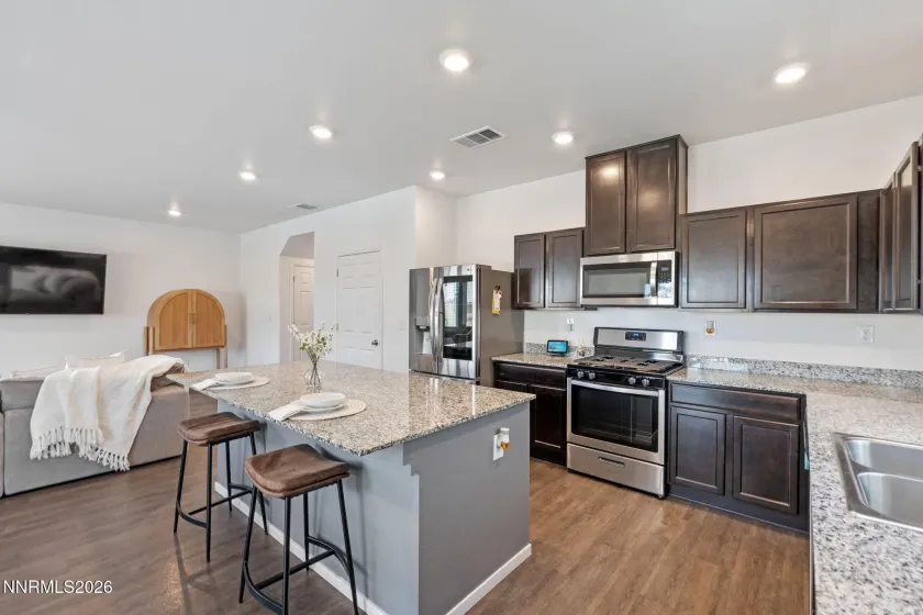1380 Granary Park, Sparks, Nevada 89436, 4 Bedrooms Bedrooms, ,3 BathroomsBathrooms,Residential,Residential,Granary Park,260005387