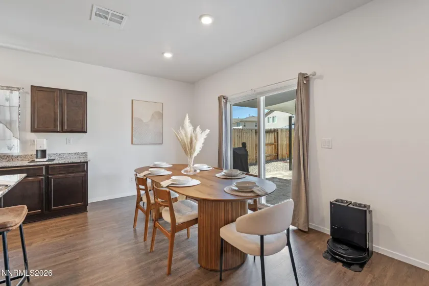 1380 Granary Park, Sparks, Nevada 89436, 4 Bedrooms Bedrooms, ,3 BathroomsBathrooms,Residential,Residential,Granary Park,260005387