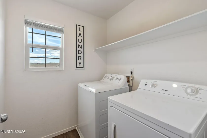 1380 Granary Park, Sparks, Nevada 89436, 4 Bedrooms Bedrooms, ,3 BathroomsBathrooms,Residential,Residential,Granary Park,260005387