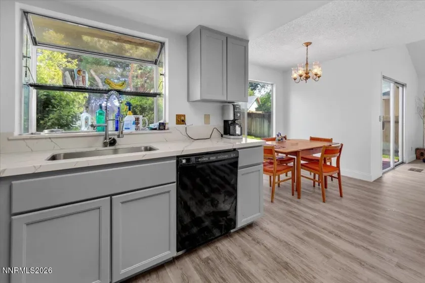 4349 Pescado, Reno, Nevada 89502, 3 Bedrooms Bedrooms, ,3 BathroomsBathrooms,Residential,Residential,Pescado,260005388