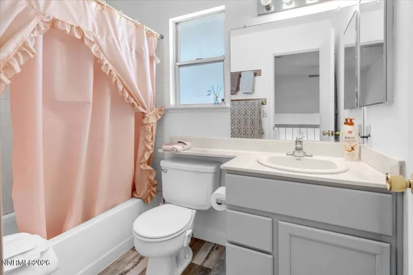 4349 Pescado, Reno, Nevada 89502, 3 Bedrooms Bedrooms, ,3 BathroomsBathrooms,Residential,Residential,Pescado,260005388