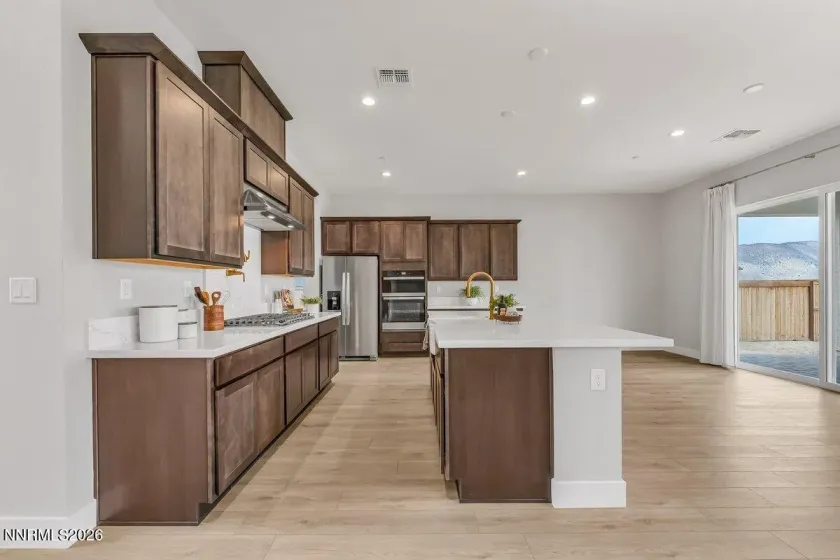 491 Hutchinson, Sparks, Nevada 89441, 5 Bedrooms Bedrooms, ,4 BathroomsBathrooms,Residential,Residential,Hutchinson,260005390