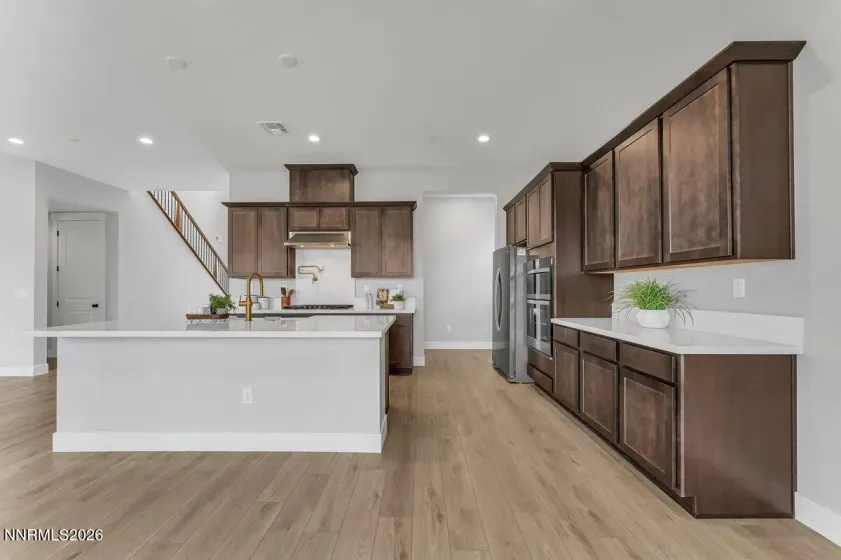 491 Hutchinson, Sparks, Nevada 89441, 5 Bedrooms Bedrooms, ,4 BathroomsBathrooms,Residential,Residential,Hutchinson,260005390