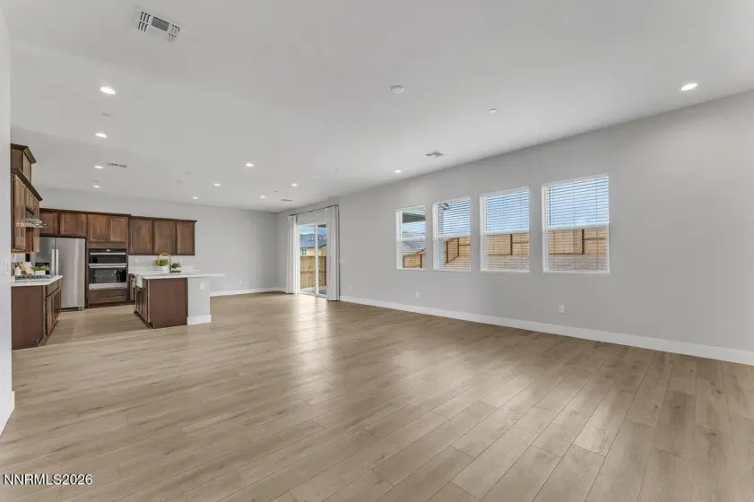 491 Hutchinson, Sparks, Nevada 89441, 5 Bedrooms Bedrooms, ,4 BathroomsBathrooms,Residential,Residential,Hutchinson,260005390