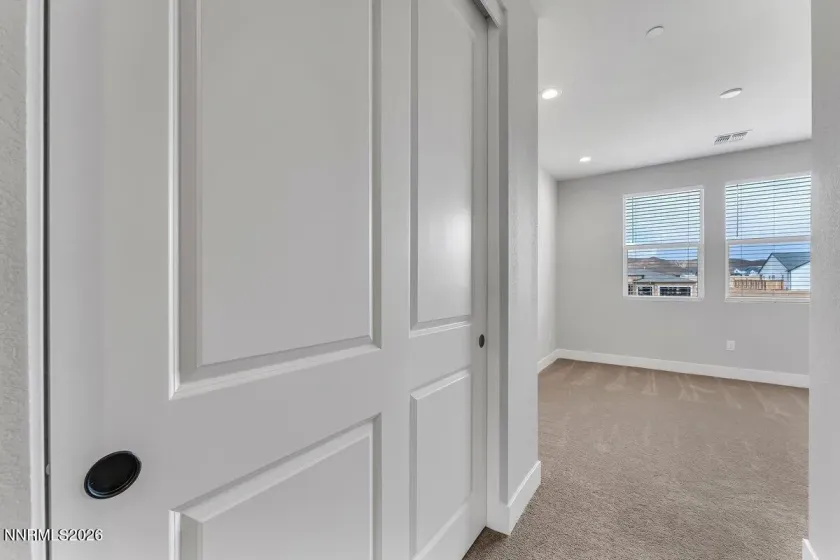 491 Hutchinson, Sparks, Nevada 89441, 5 Bedrooms Bedrooms, ,4 BathroomsBathrooms,Residential,Residential,Hutchinson,260005390