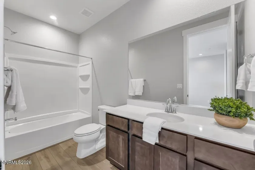 491 Hutchinson, Sparks, Nevada 89441, 5 Bedrooms Bedrooms, ,4 BathroomsBathrooms,Residential,Residential,Hutchinson,260005390