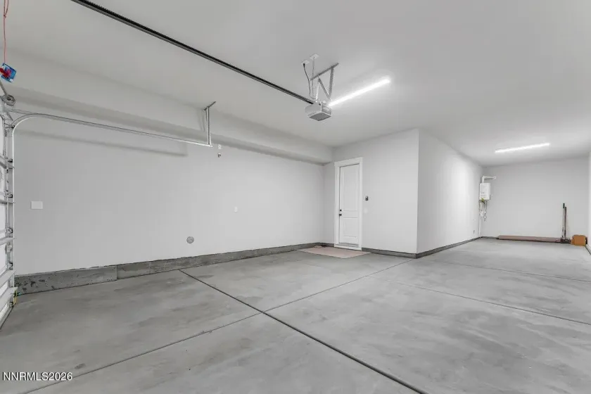 491 Hutchinson, Sparks, Nevada 89441, 5 Bedrooms Bedrooms, ,4 BathroomsBathrooms,Residential,Residential,Hutchinson,260005390