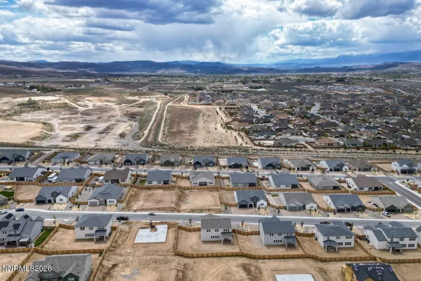 491 Hutchinson, Sparks, Nevada 89441, 5 Bedrooms Bedrooms, ,4 BathroomsBathrooms,Residential,Residential,Hutchinson,260005390