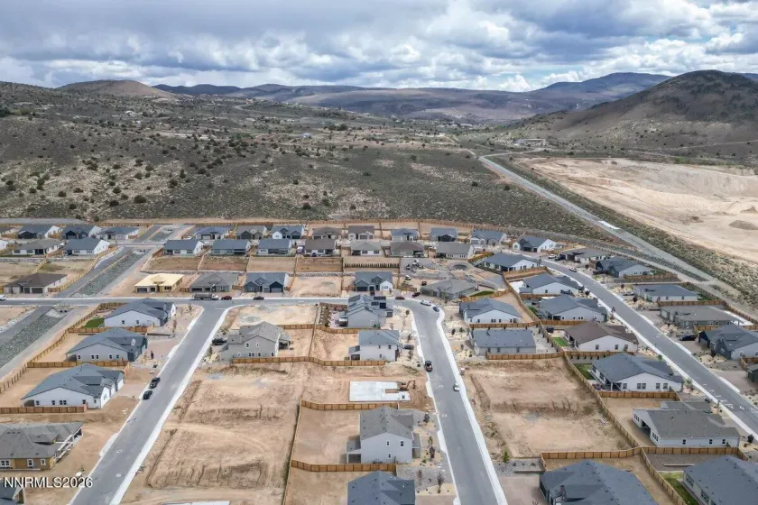 491 Hutchinson, Sparks, Nevada 89441, 5 Bedrooms Bedrooms, ,4 BathroomsBathrooms,Residential,Residential,Hutchinson,260005390