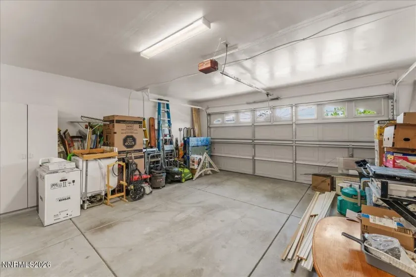 198 Tankersley, Sparks, Nevada 89436, 3 Bedrooms Bedrooms, ,2 BathroomsBathrooms,Residential,Residential,Tankersley,260005396
